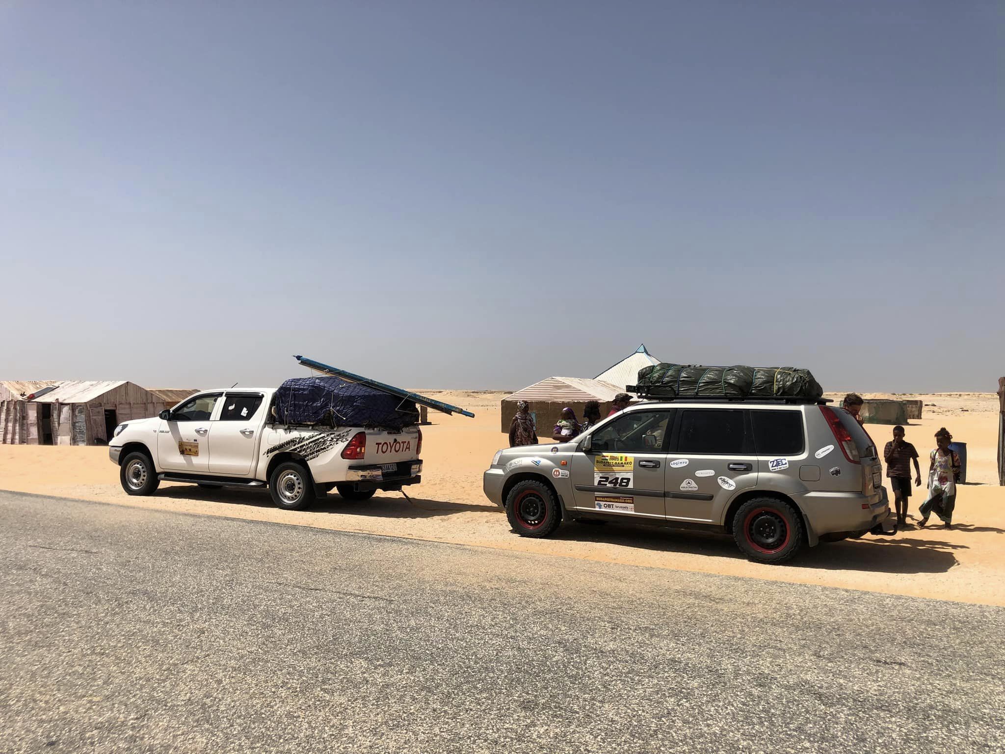 Echipa UCaB în Mauritania_raliul caritabil Budapesta-Bamako