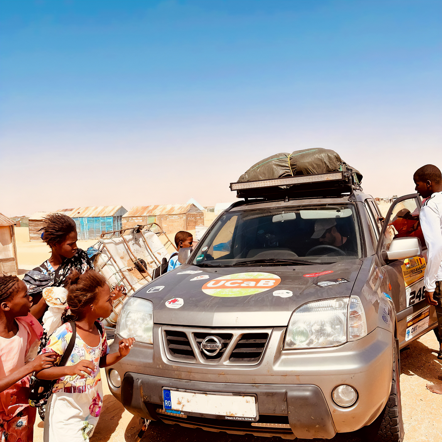 Echipa UCaB în Senegal_raliul caritabil Budapesta-Bamako-1